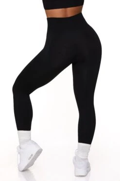 Full Length Seamless Leggings In Black -Core Fit Shop BT0568 4 Black Leggings
