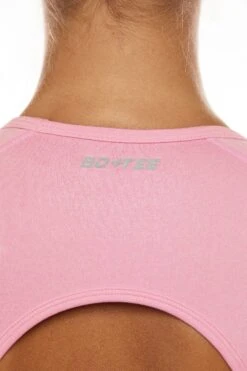 Seamless Backless Crop Top In Pink -Core Fit Shop BT0571 2 Tenacity Pink Backless Crop Top e6e58177 29f0 4179 8579 0dec0abc5143