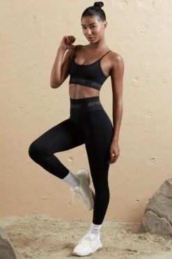 Seamless High Waist Leggings In Black -Core Fit Shop BT0610 3 BT0591 Black Sports Bra Leggings 9f8d4528 c34b 4716 9dae 7039824696fb