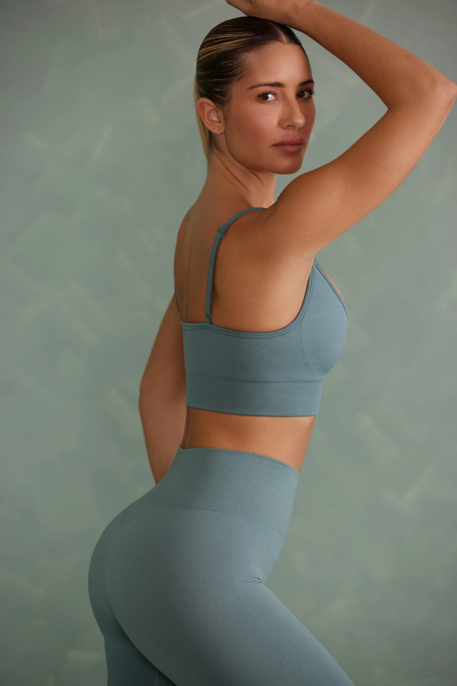Super Sculpt Scoop Neck Sports Bra In Mineral Green 5 Super Sculpt Scoop Neck Sports Bra In Mineral Green - Image 3