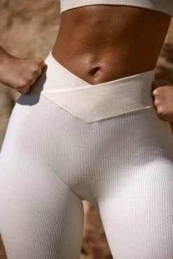 High Waist FlexiRib Leggings In Bone -Core Fit Shop BT0714 7 Resolute Ivory Full Lenght Leggings 1
