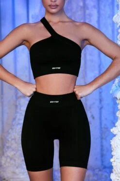 Ribbed Biker Shorts In Black