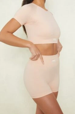 Seamless High Waisted Shorts In Blush 8 Seamless High Waisted Shorts In Blush -Core Fit Shop bt0153 4 confidence blush shorts
