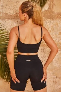 Vigour Scoop Neck Sports Bra In Black 9 Vigour Scoop Neck Sports Bra In Black -Core Fit Shop bt0322 bt0340 7 black ribbed detail cycle shorts crop top 1 1