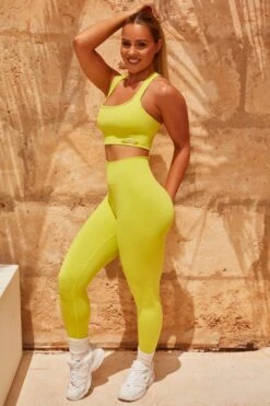 Intensity Seamless Ribbed V Waist Leggings In Green -Core Fit Shop bt0324 bt0342 5 intensity accelerate green racer back sports bra contour leggings set