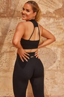 Cut Out Sports Bra In Black -Core Fit Shop bt0324 bt0342 9 intensity accelerate black racer back sports bra contour leggings set 1 3 704b7050 69c5 48cf be3b 513183a80113