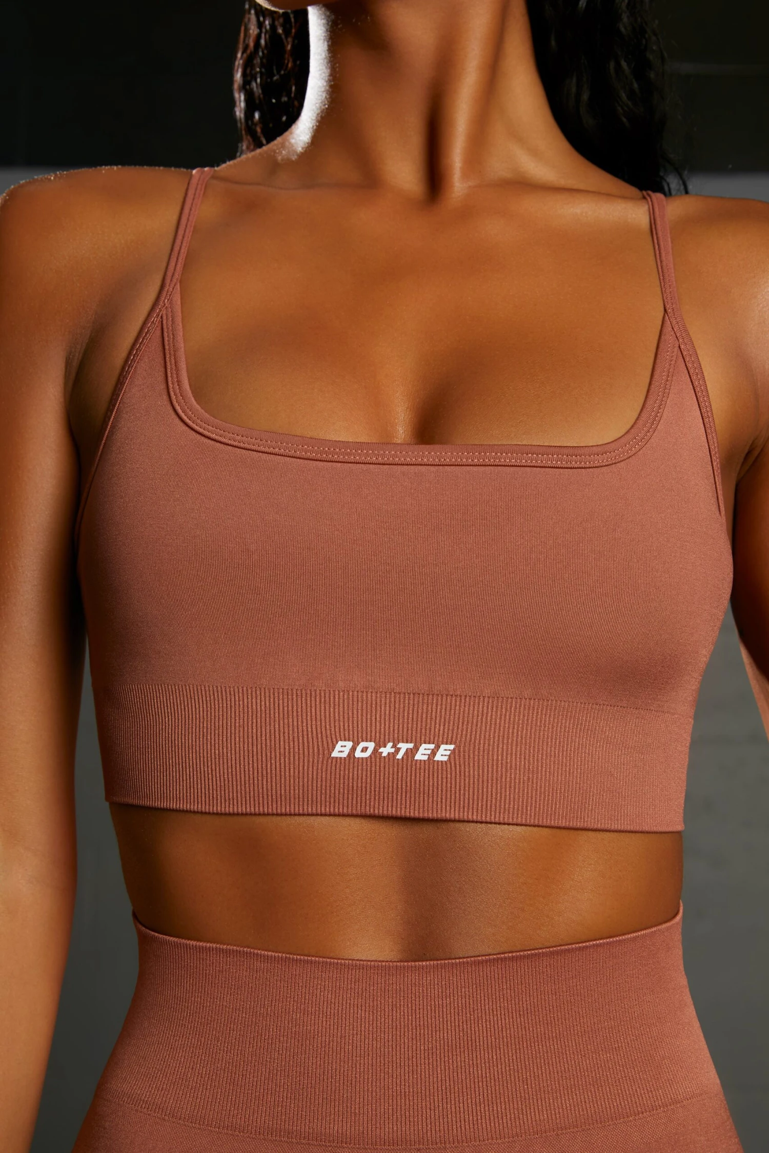 Square Neck Seamless Sports Bra In Rust 7 Square Neck Seamless Sports Bra In Rust - Image 5